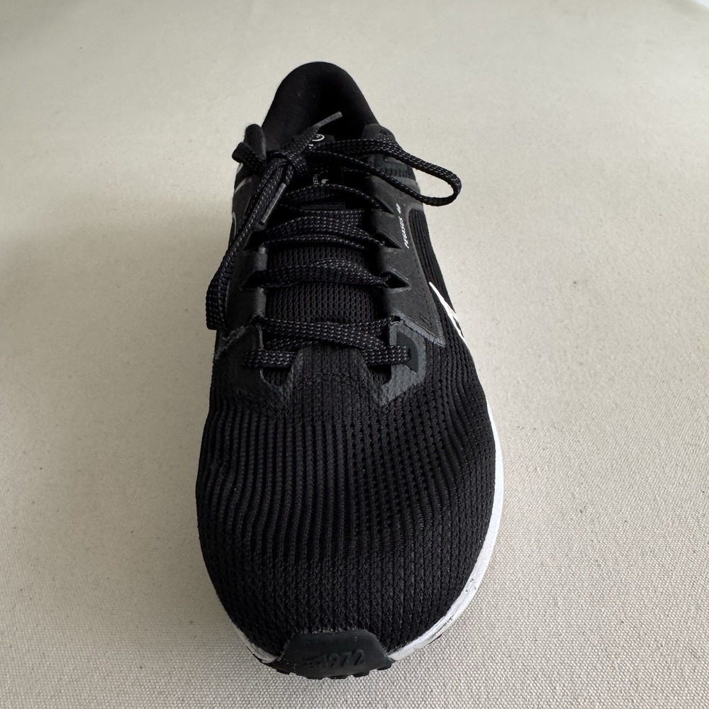 Nike Air Zoom Pegasus 40 Mens Size 10.5 Black White Running Sneakers DV3853-001 - Picture 16 of 16